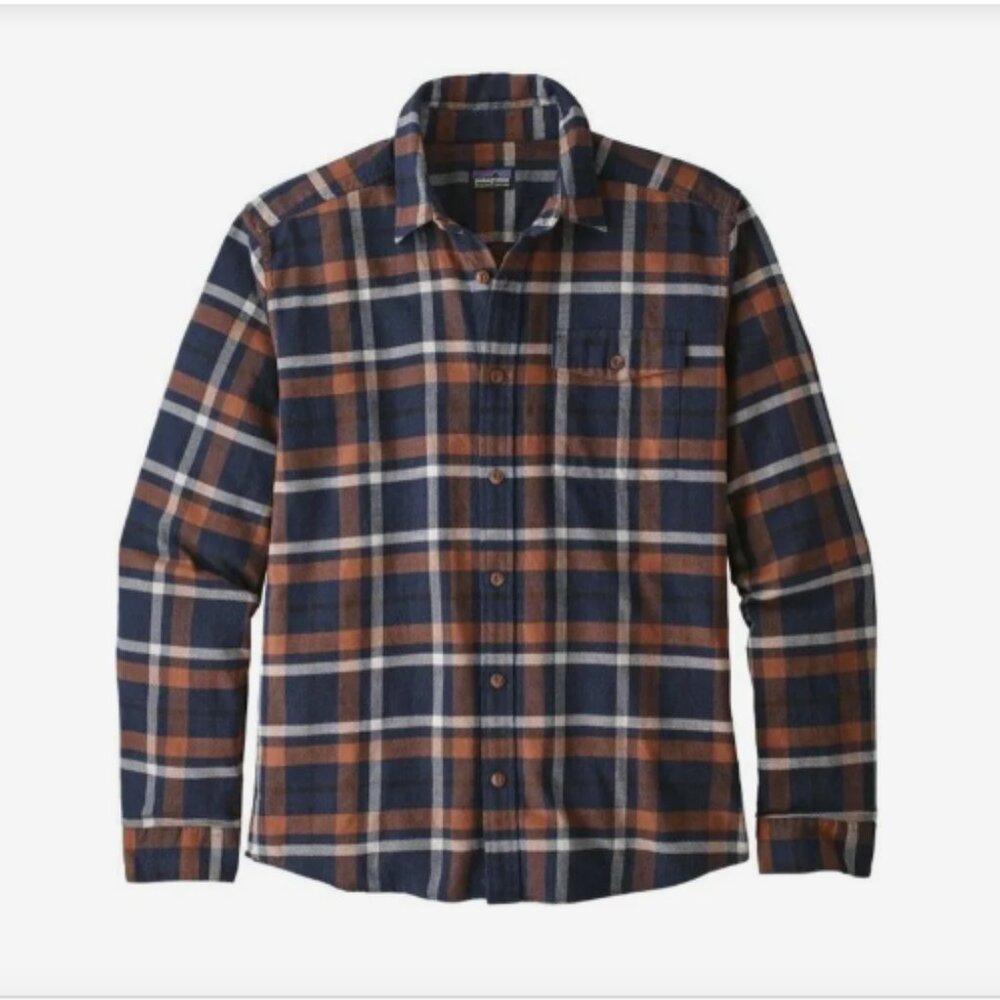 EUC Patagonia Men's LW Fjord Flannel Shirt Tom's Place Navy Blue size Medium